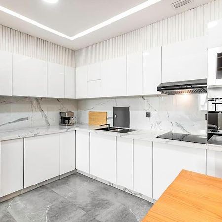 Modern And Luxurious Apartment Рабат Экстерьер фото