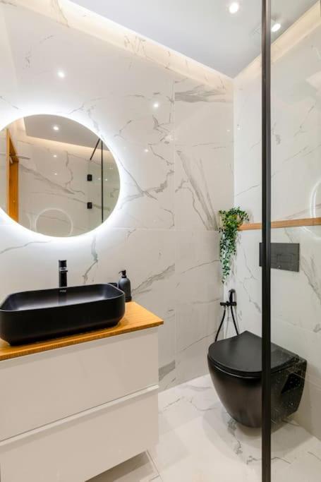 Modern And Luxurious Apartment Рабат Экстерьер фото