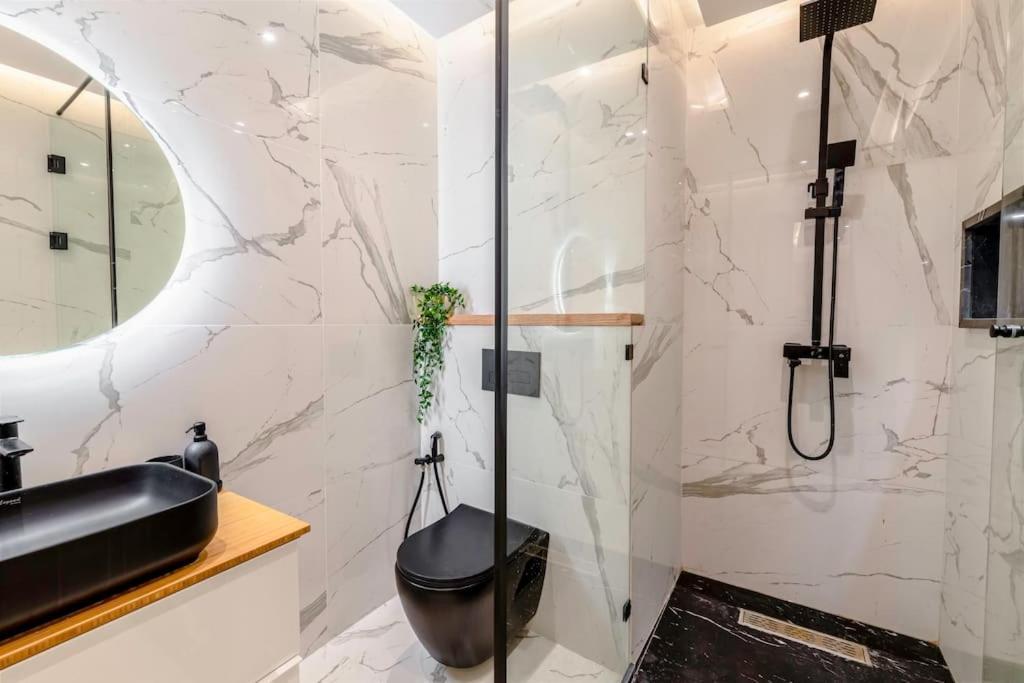 Modern And Luxurious Apartment Рабат Экстерьер фото